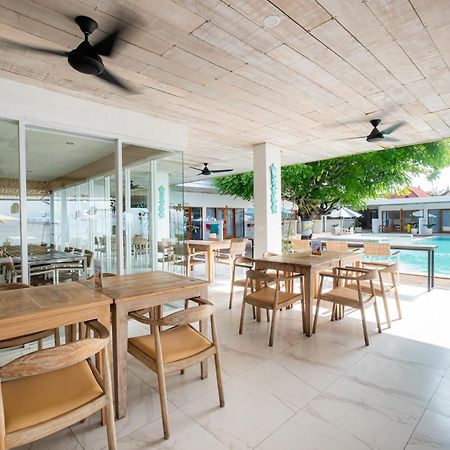 Amp Beach House Toyapakeh Exterior photo